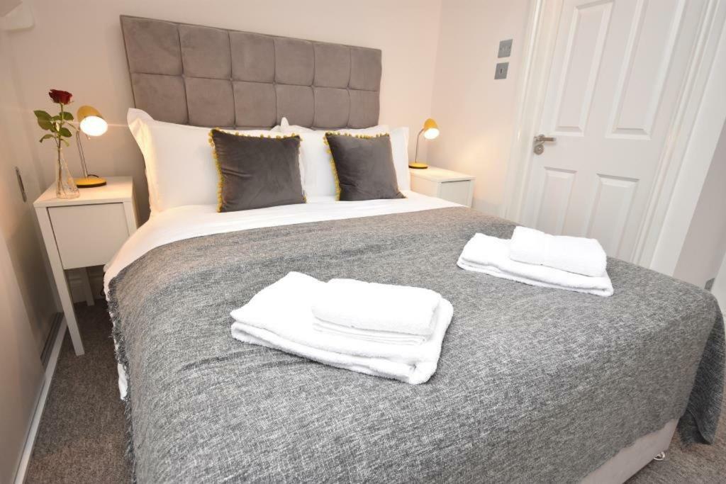 Apt 3, Opera House Ensuite 4Th Floor By Indigo Flats London Exterior photo
