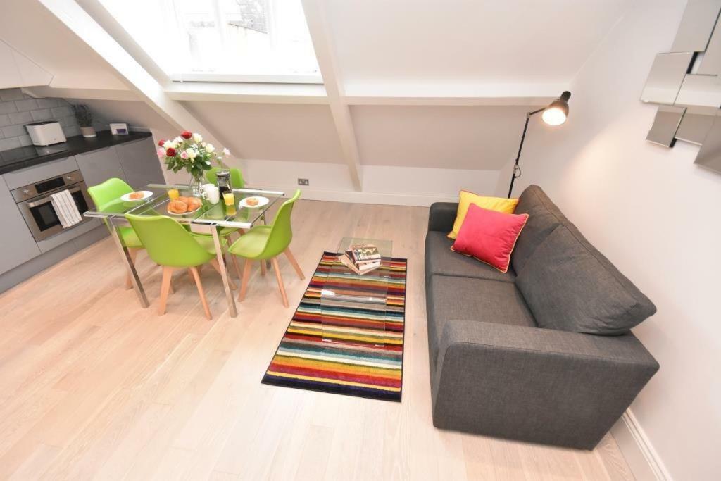 Apt 3, Opera House Ensuite 4Th Floor By Indigo Flats London Exterior photo